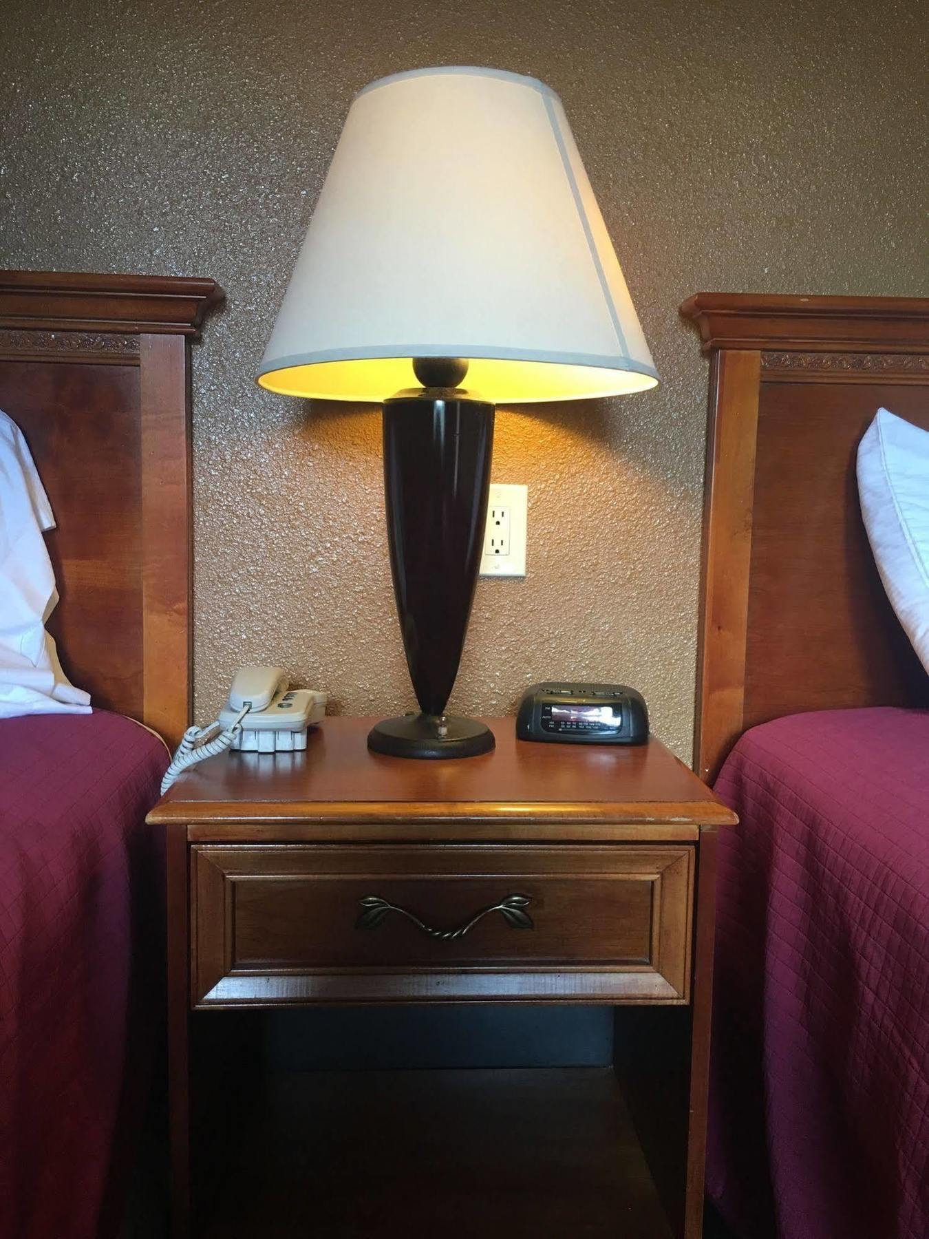 Sundial Lodge Redding Dış mekan fotoğraf
