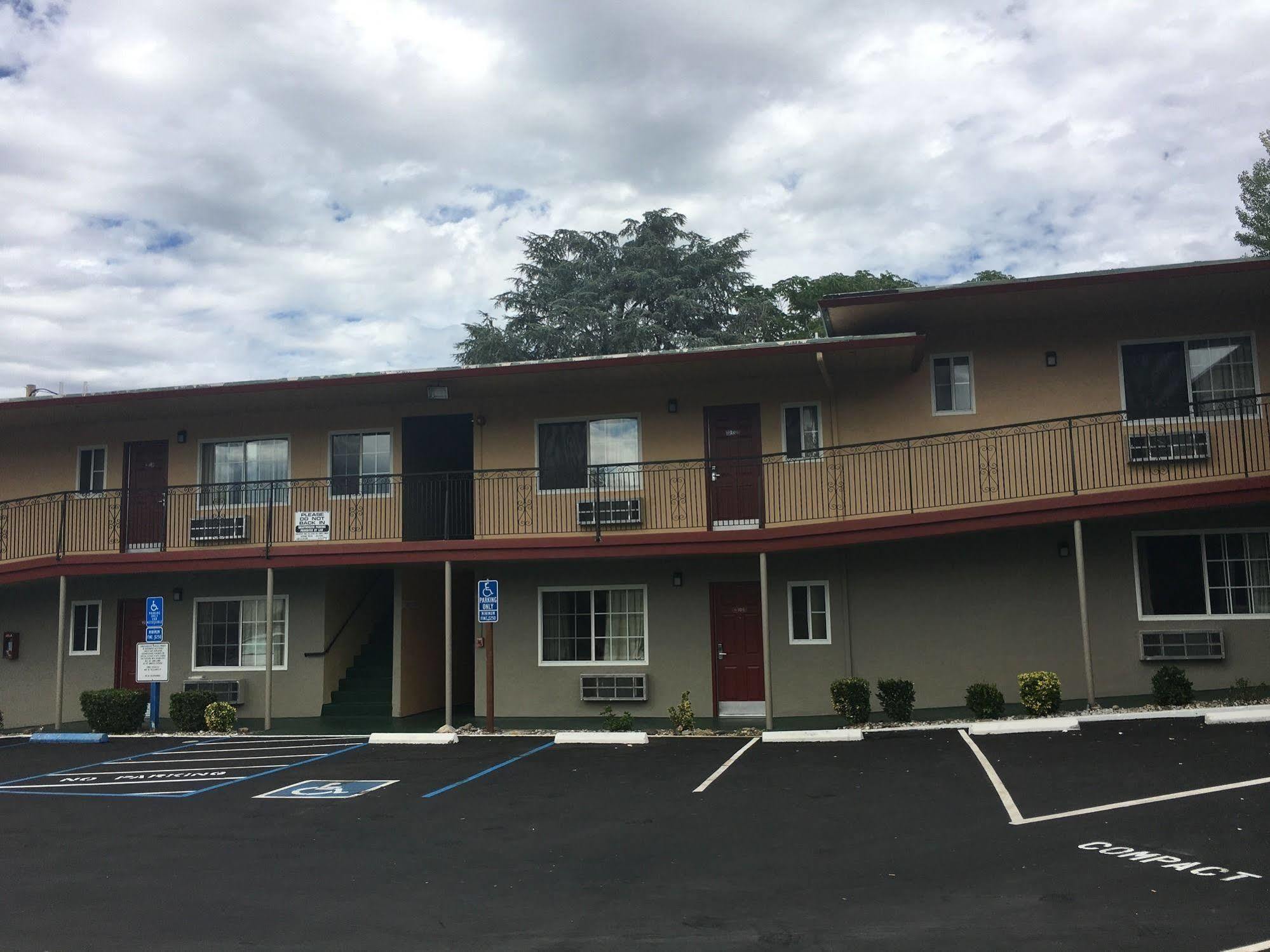 Sundial Lodge Redding Dış mekan fotoğraf